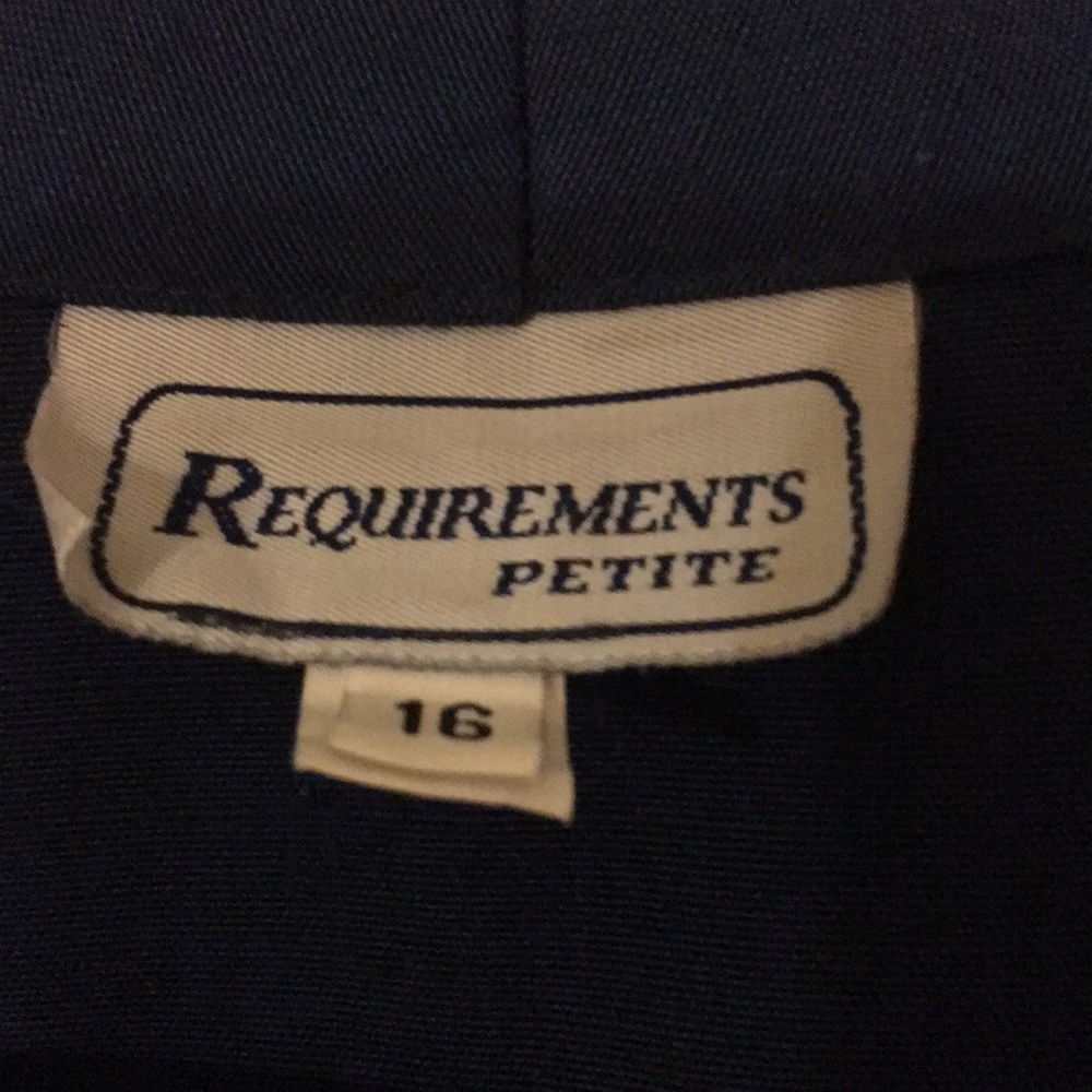 Requirements Navy Blazer - Picture 3 of 6